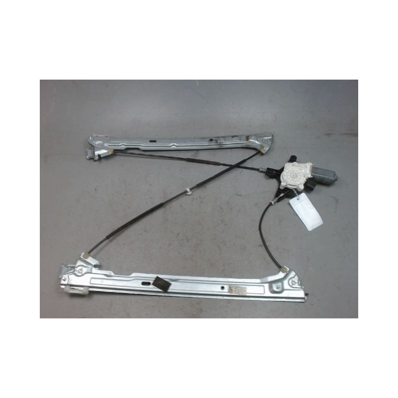 MECANISME+MOTEUR LEVE-GLACE AVANT DROIT MERCEDES VITO COMBI LONG 2003-