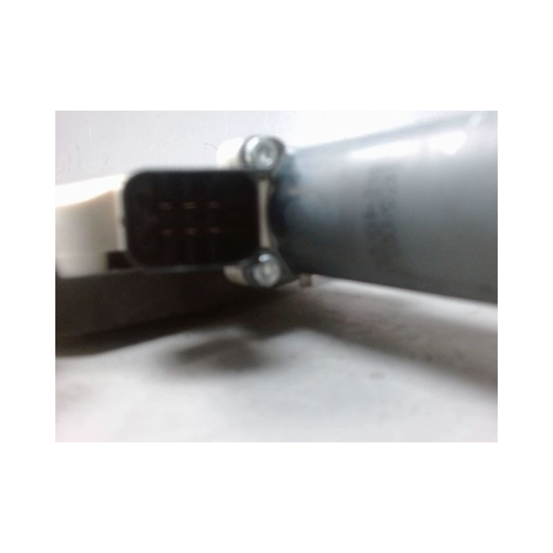 MECANISME+MOTEUR LEVE-GLACE AVANT DROIT MERCEDES VITO COMBI LONG 2003-