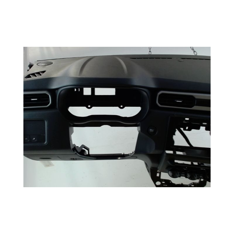 PLANCHE DE BORD  DACIA DUSTER
