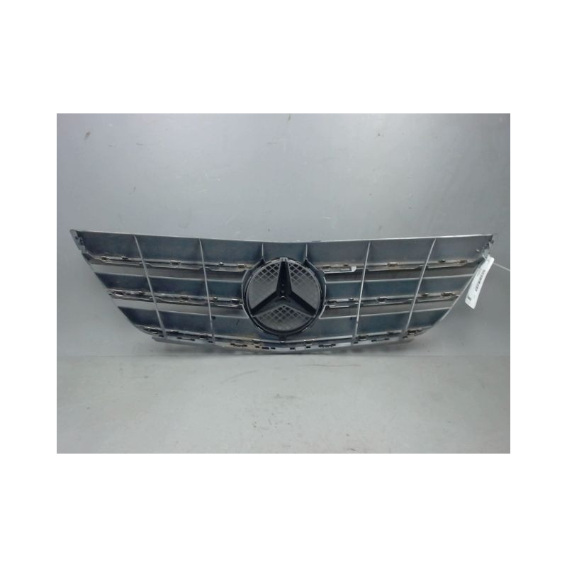 CALANDRE MERCEDES CLASSE B