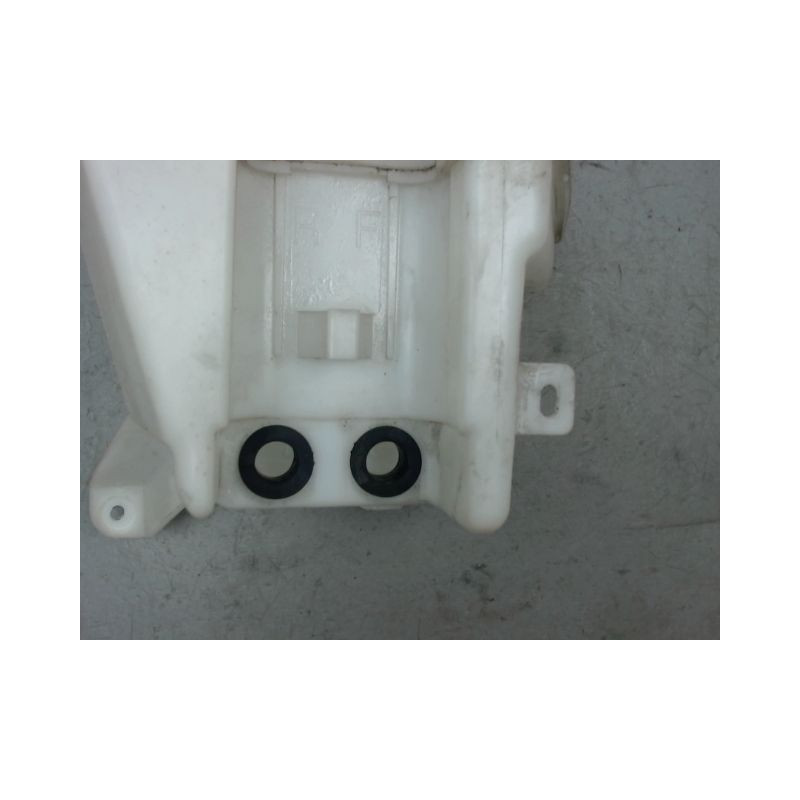 RESERVOIR LAVE-GLACE AVANT TOYOTA YARIS