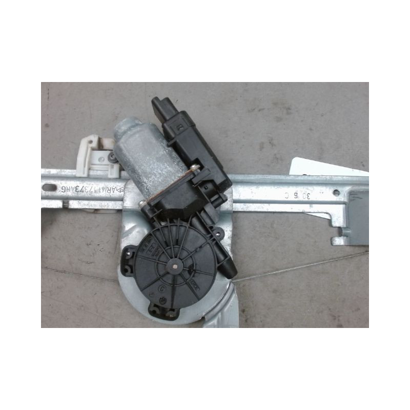 MECANISME+MOTEUR LEVE-GLACE ARRIERE GAUCHE RENAULT SCENIC II PH.2 2008-