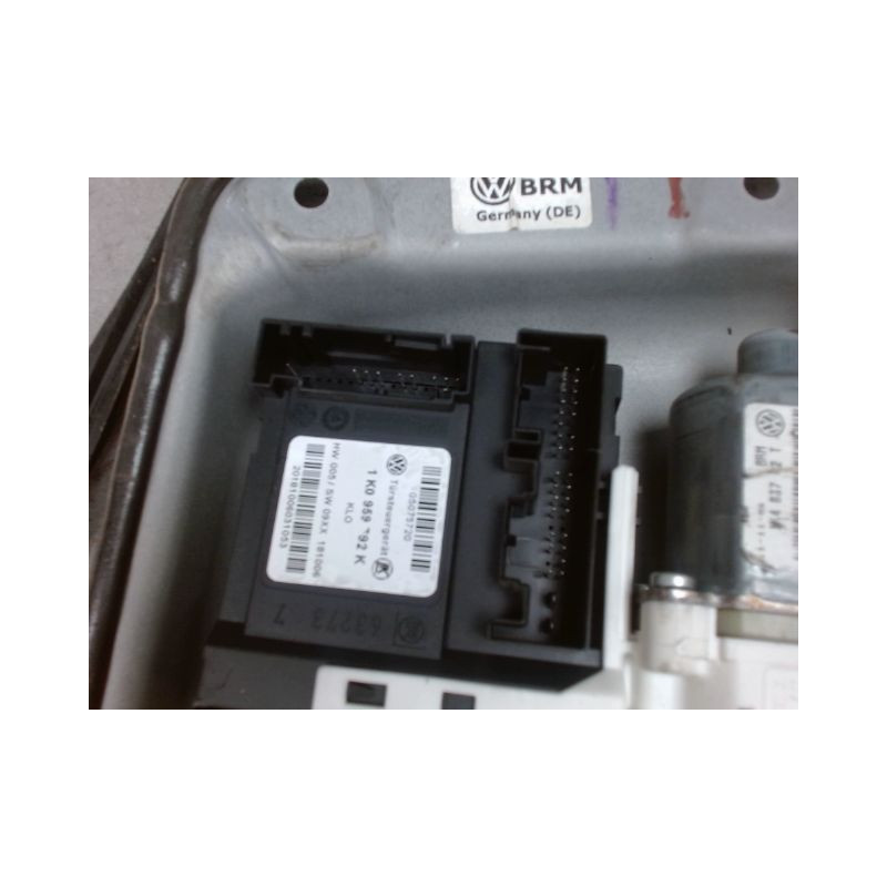 MECANISME+MOTEUR LEVE-GLACE AVANT DROIT VOLKSWAGEN GOLF V 2003-2009
