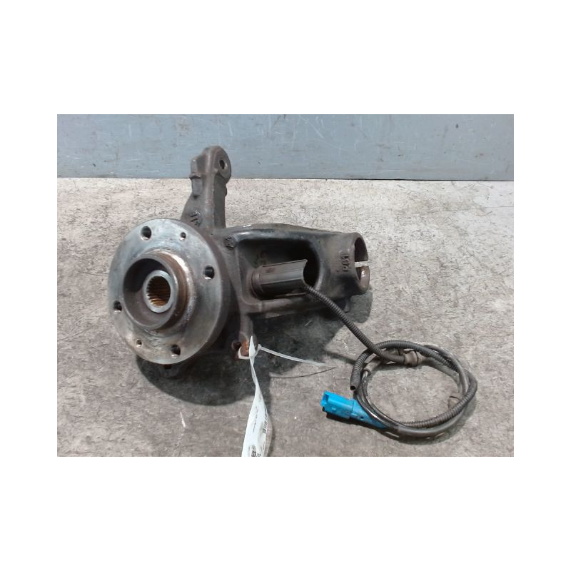 PIVOT AVANT DROIT PEUGEOT 208