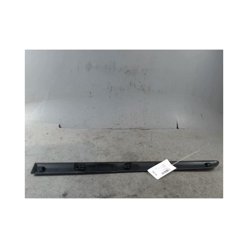 PROTECTION PORTE ARRIERE DROIT PEUGEOT 207 2009-