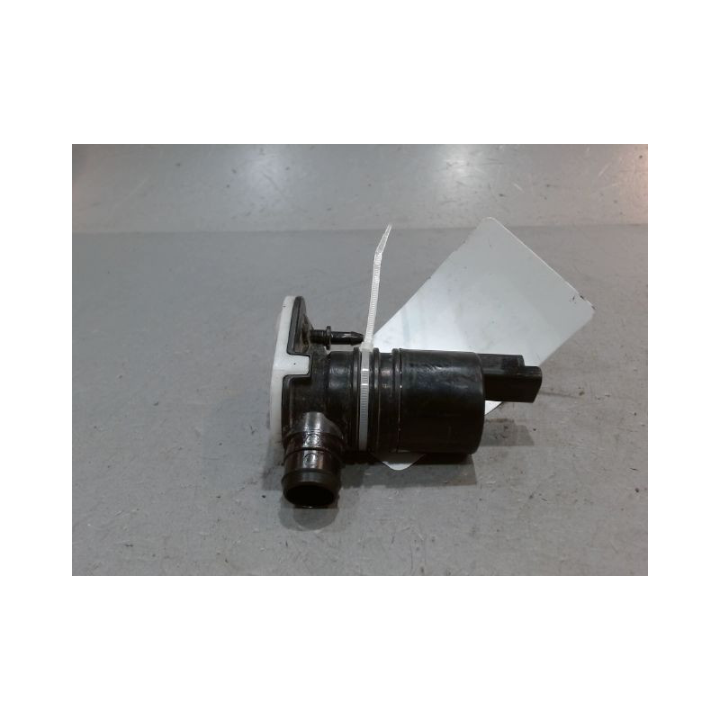 POMPE LAVE-GLACE AVANT RENAULT CLIO