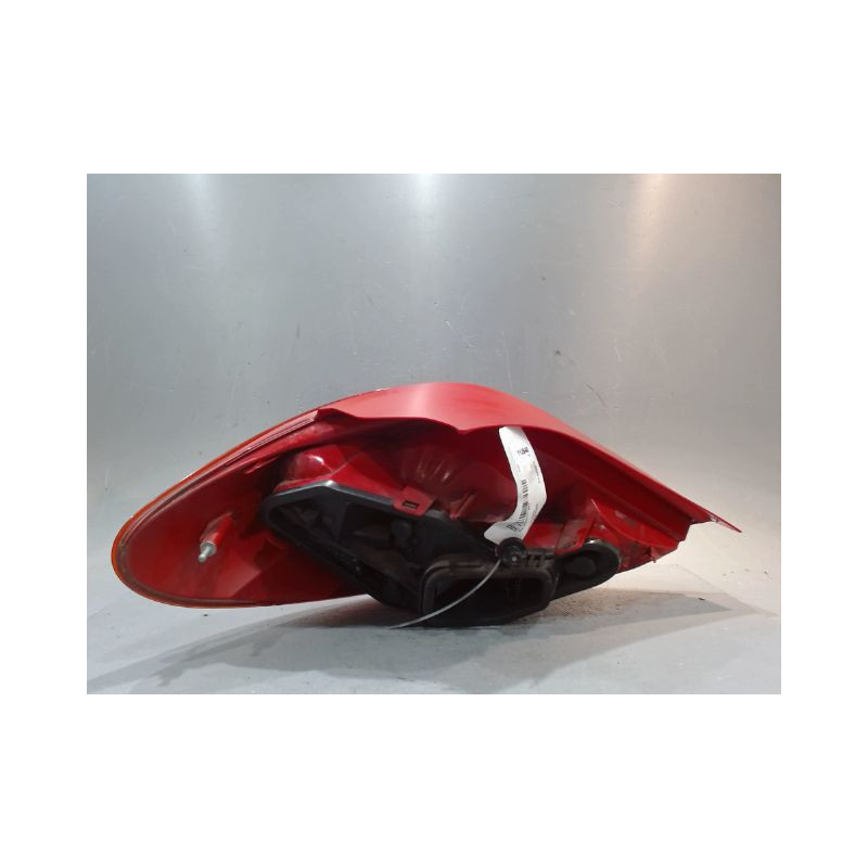 FEU ARRIERE DROIT PEUGEOT 207