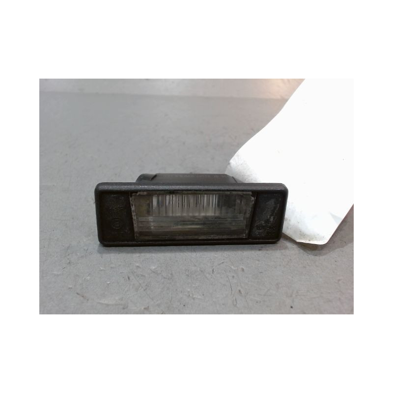 ECLAIREUR PLAQUE DE POLICE GAUCHE NISSAN QASHQAI