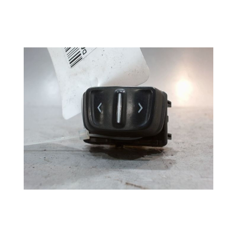 COMMANDE LEVE-GLACE PORTE AVG DACIA SANDERO