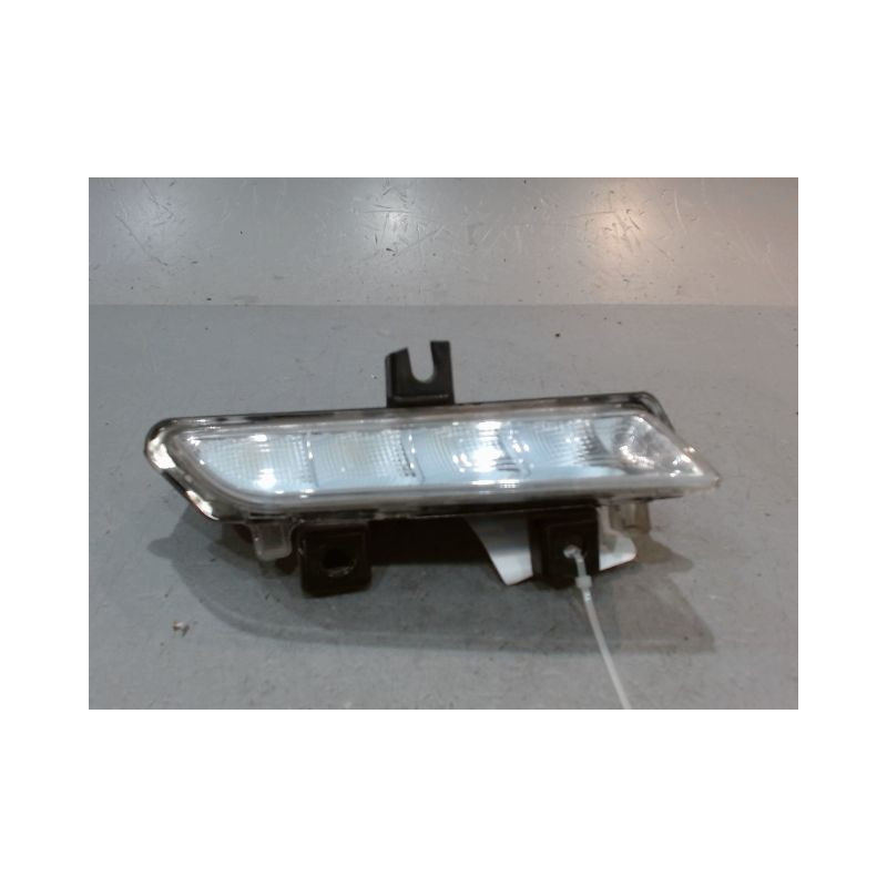 FEUX POSITION DROIT RENAULT CLIO