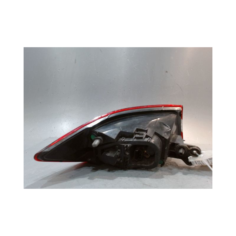 FEU ARRIERE DROIT RENAULT CLIO