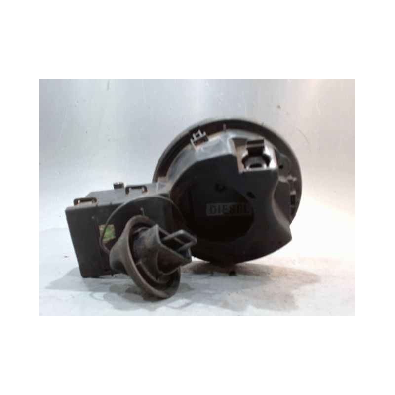 VOLET DE TRAPPE CARBURANT RENAULT CLIO