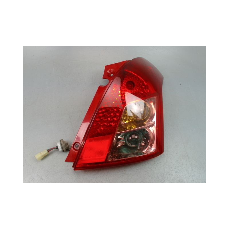 FEU ARRIERE DROIT SUZUKI SWIFT III 2005-2011