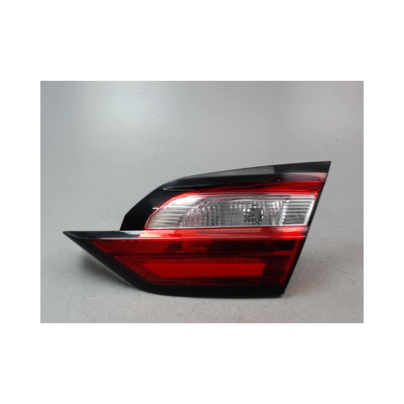 FEU ARRIERE INTERIEUR DROIT FORD FIESTA