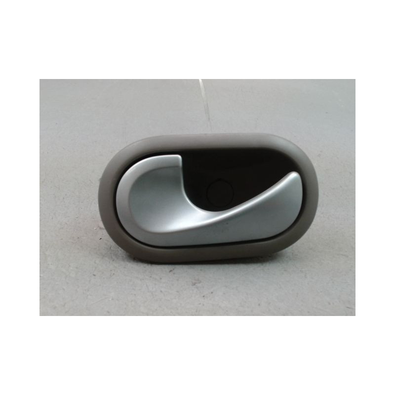 POIGNEE INTERIEURE PORTE AVANT GAUCHE RENAULT KANGOO BREAK II Phase 1 2008-2013