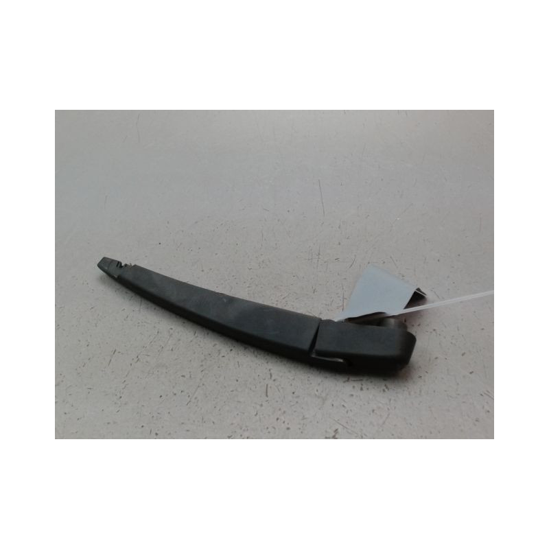 BRAS ESSUIE-GLACE ARRIERE OPEL CORSA 2010-
