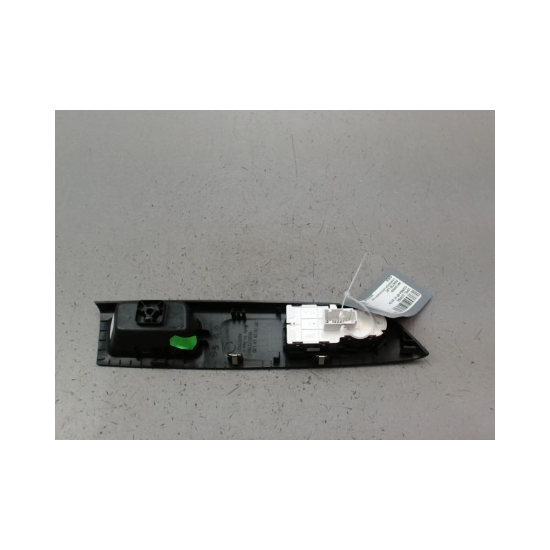 COMMANDE LEVE-GLACE PORTE AVG OPEL CORSA 2010-