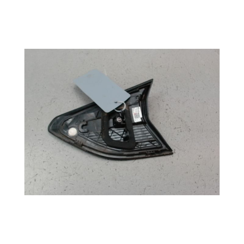 FEU ARRIERE INTERIEUR GAUCHE OPEL CORSA 2010-