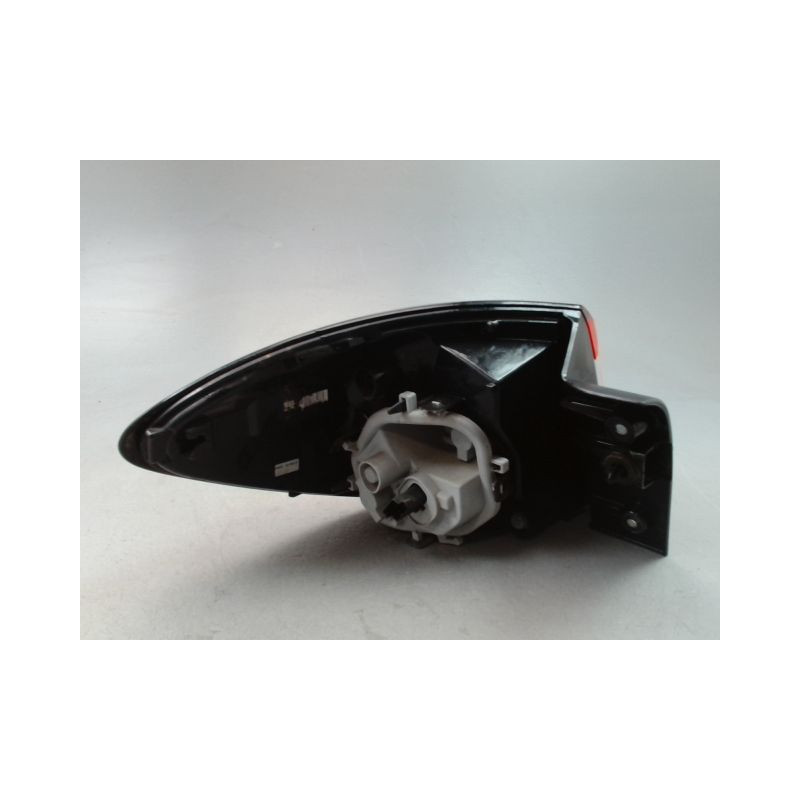 FEU ARRIERE DROIT RENAULT CAPTUR Phase 1 2013-...