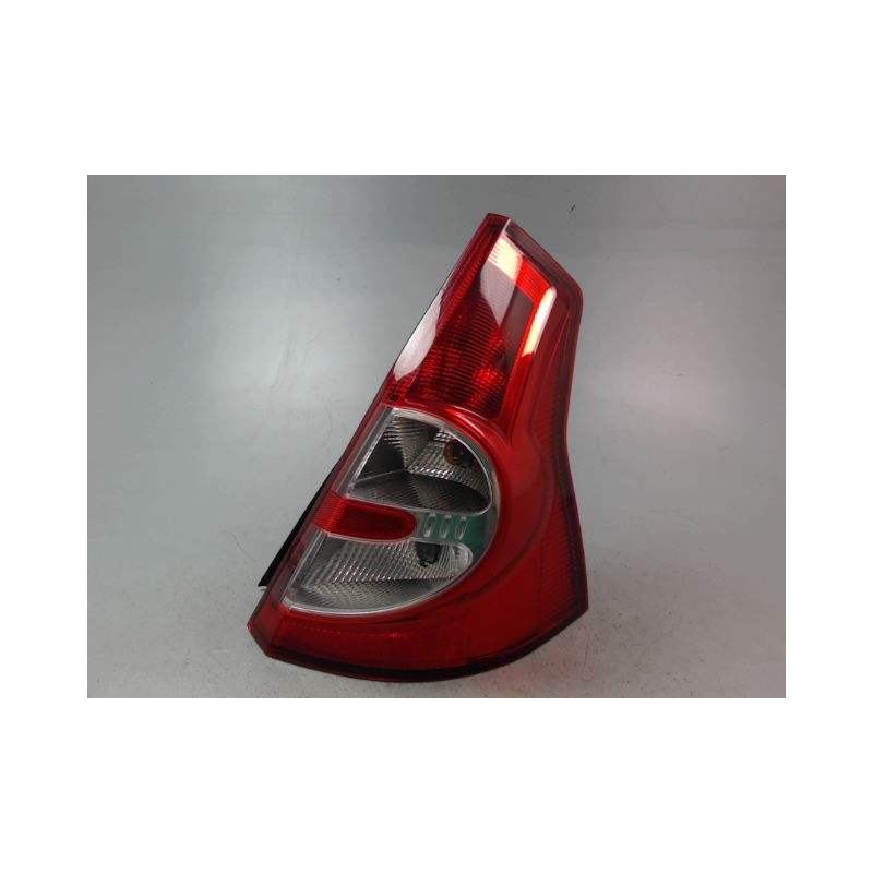 FEU ARRIERE DROIT DACIA SANDERO I 2008-2012