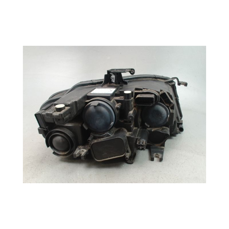 PHARE GAUCHE AUDI A4