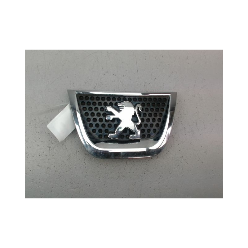 SIGLE CALANDRE PEUGEOT 3008 BREAK I Phase 1 2009-2013