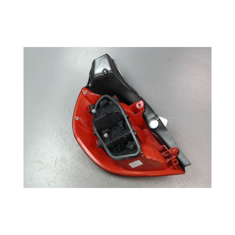 FEU ARRIERE DROIT RENAULT CLIO III Phase 1 2005-2009
