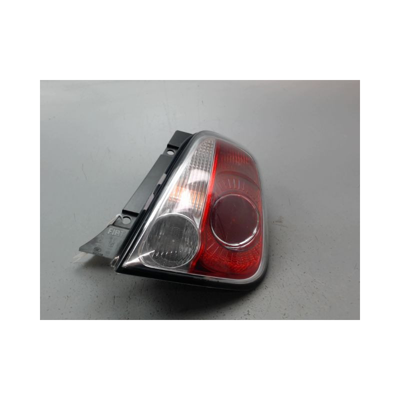 FEU ARRIERE DROIT FIAT 500 C 09-