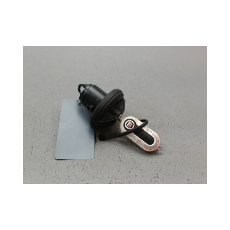 BOUCHON RESERVOIR A CARBURANT FIAT PUNTO III 2012-...