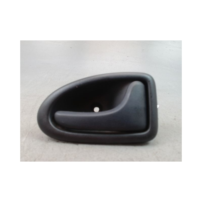 POIGNEE INTERIEURE PORTE ARRIERE DROIT RENAULT CLIO II Phase 2 2001-2006