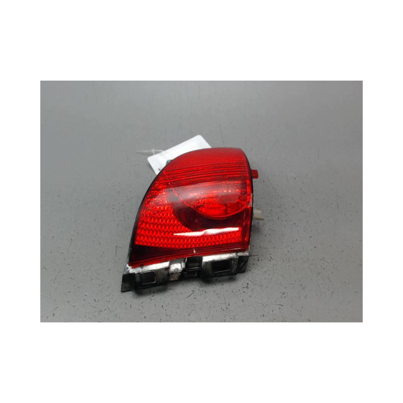FEU DE PARE-CHOC ARRIERE GAUCHE PEUGEOT 2008 Phase 1 2013-...