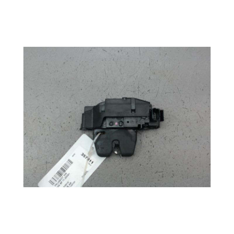 SERRURE HAYON  PEUGEOT 308 2009-
