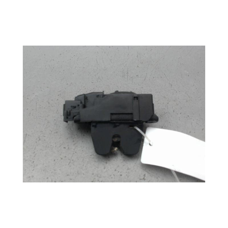 SERRURE HAYON  PEUGEOT 308 2009-