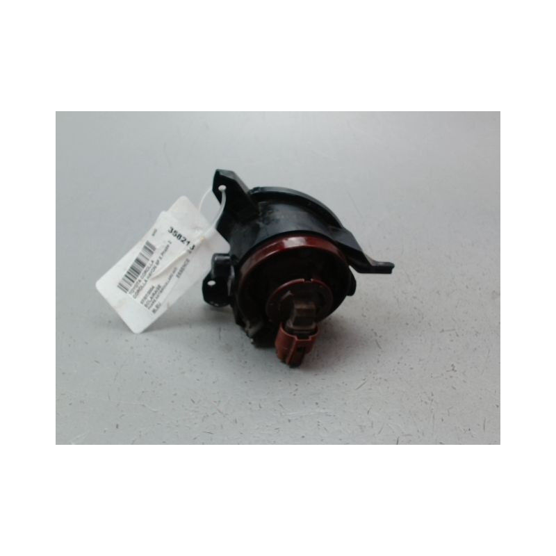 PHARE ANTIBROUILLARD AVANT DROIT TOYOTA COROLLA X Phase 2 2004-2007