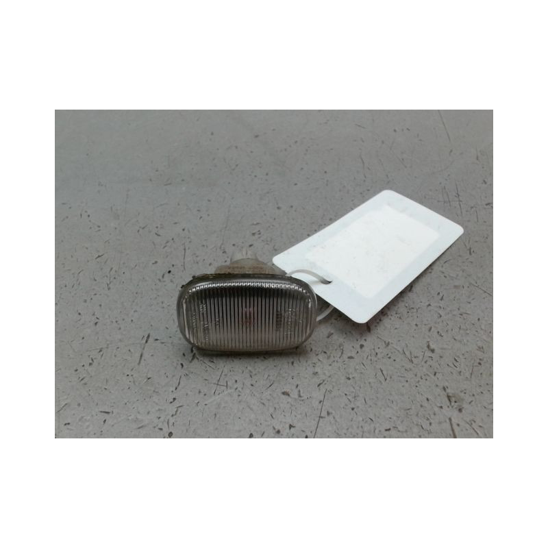 REPETITEUR AILE DROIT TOYOTA COROLLA X Phase 2 2004-2007
