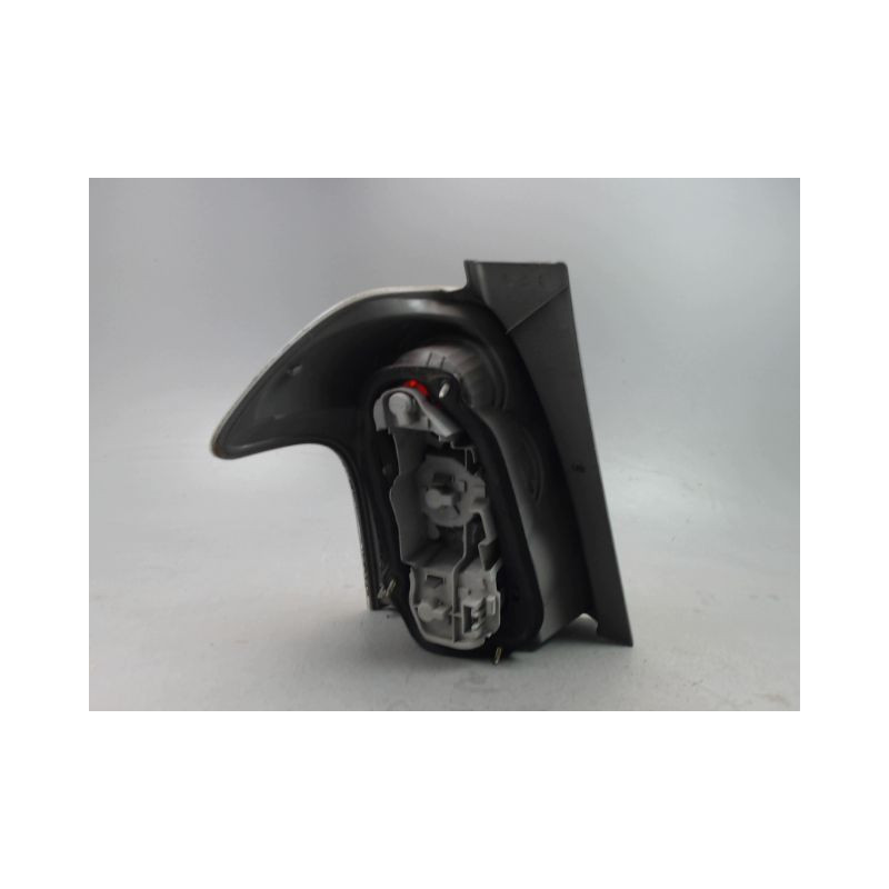 FEU ARRIERE DROIT TOYOTA COROLLA X Phase 2 2004-2007