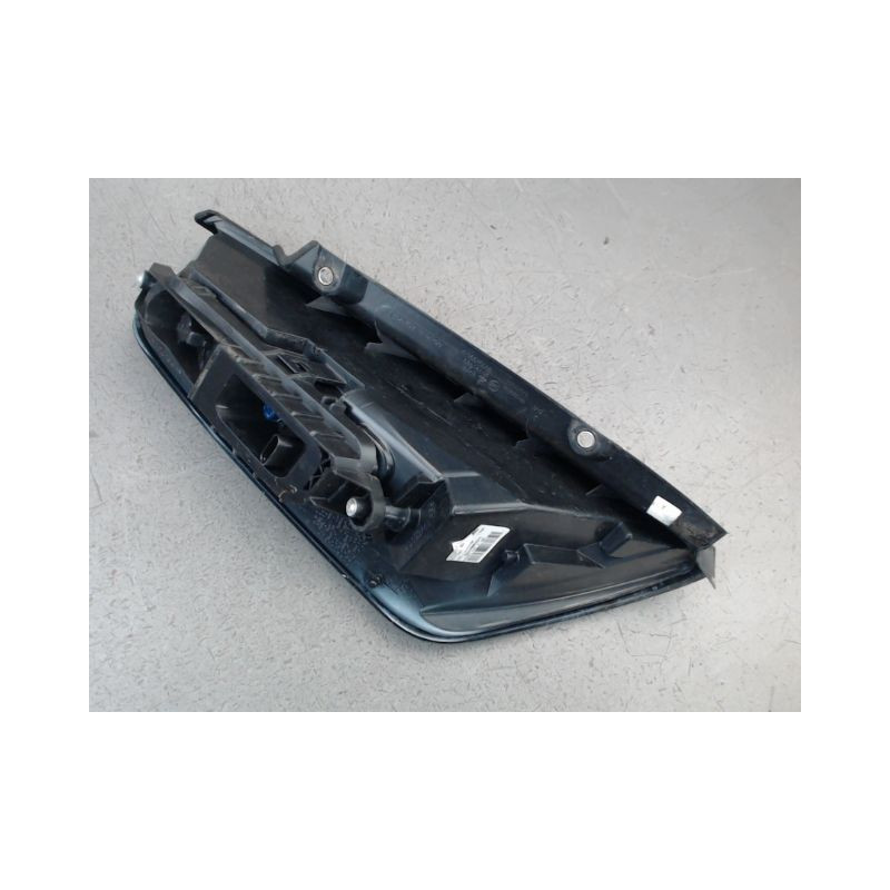 FEU ARRIERE DROIT FIAT PUNTO