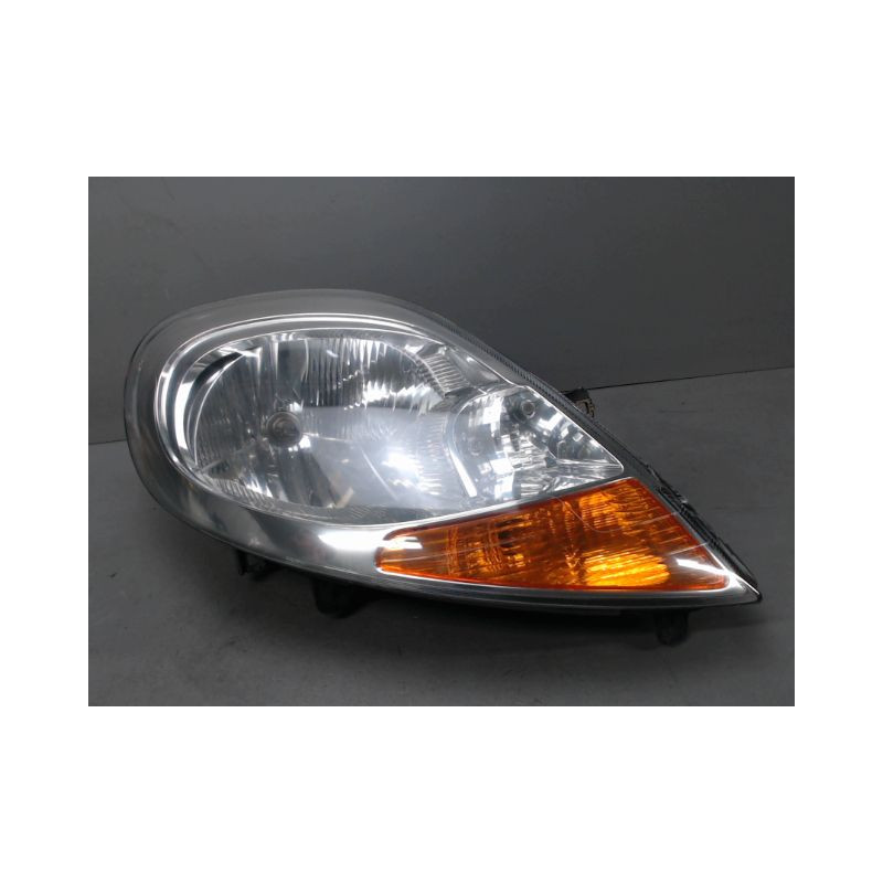 PHARE DROIT RENAULT TRAFIC