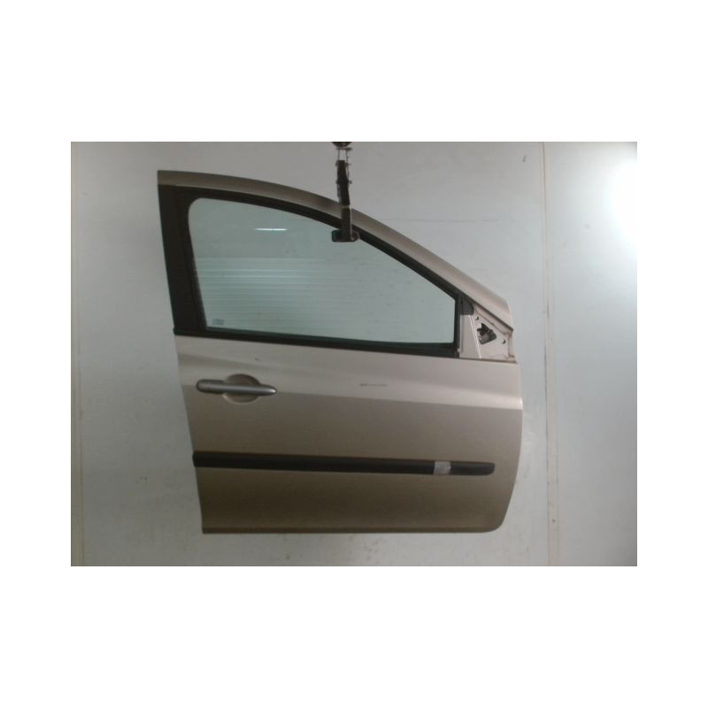 PORTE AVANT DROIT RENAULT CLIO