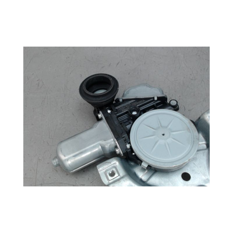MECANISME LEVE-GLACE AVANT GAUCHE TOYOTA YARIS