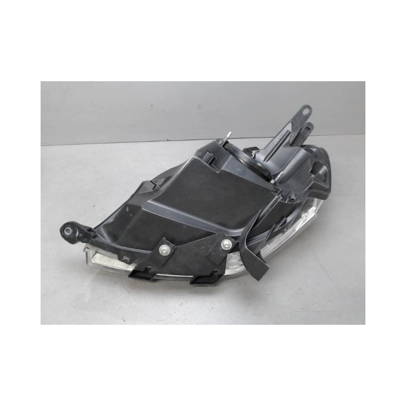 PHARE DROIT PEUGEOT BIPPER