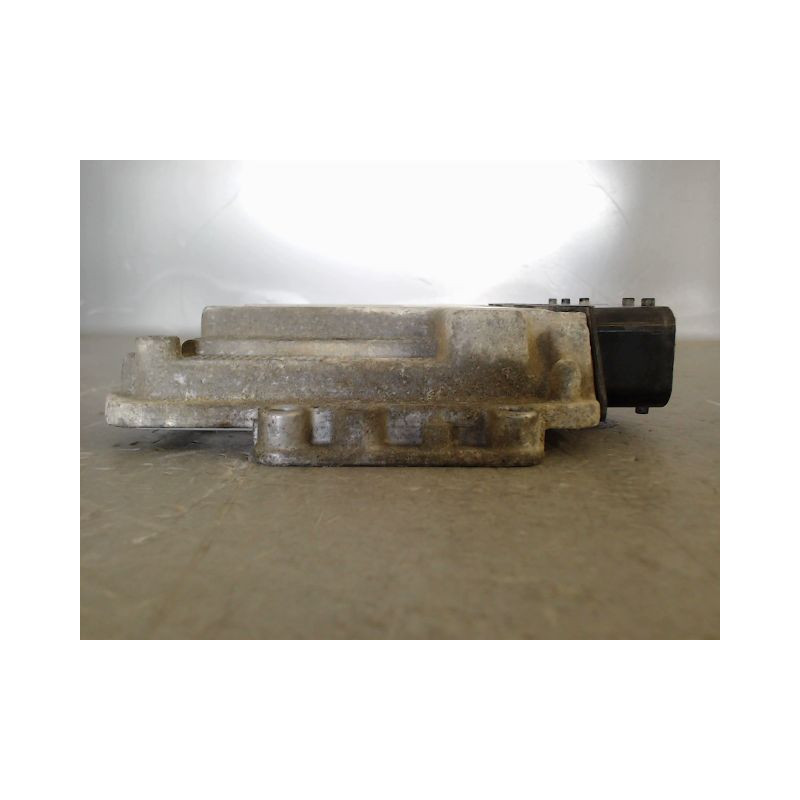 CALCULATEUR MOTEUR OPEL ASTRA