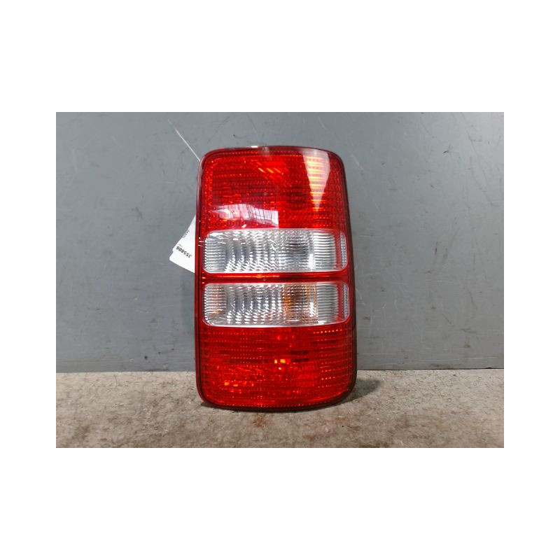 FEU ARRIERE DROIT VOLKSWAGEN CADDY COMBI 2004-