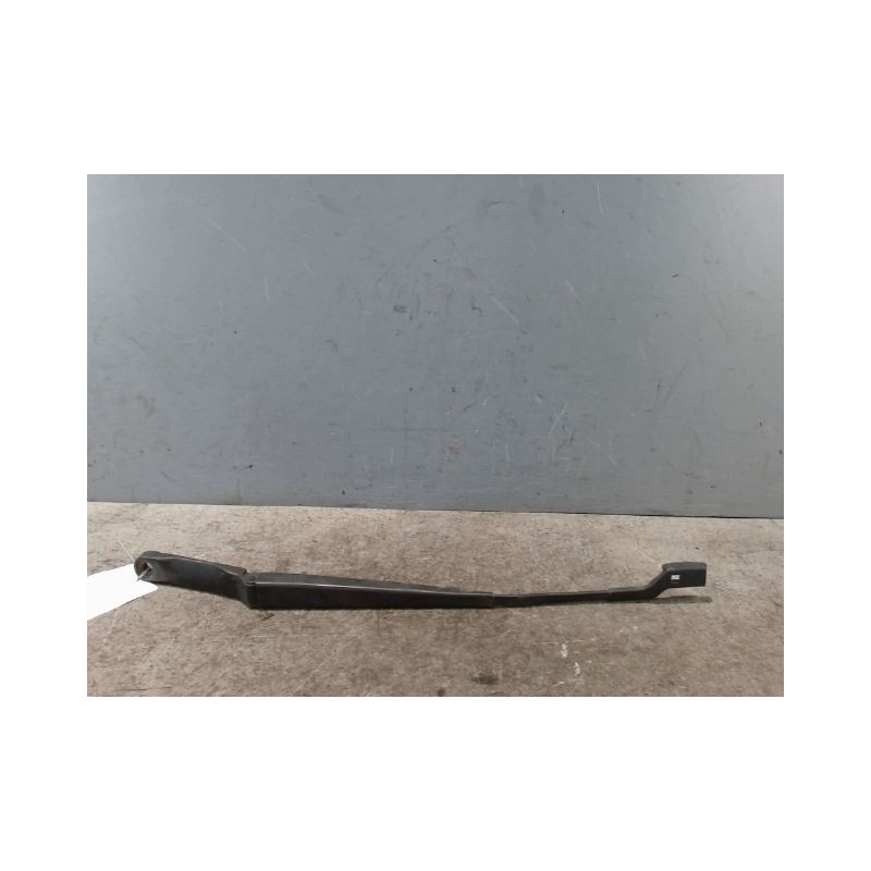 BRAS ESSUIE-GLACE AVANT DROIT OPEL ASTRA 2004-