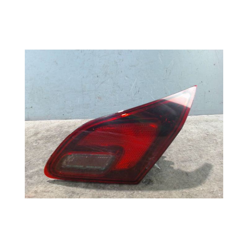 FEU ARRIERE INTERIEUR DROIT OPEL ASTRA 2004-