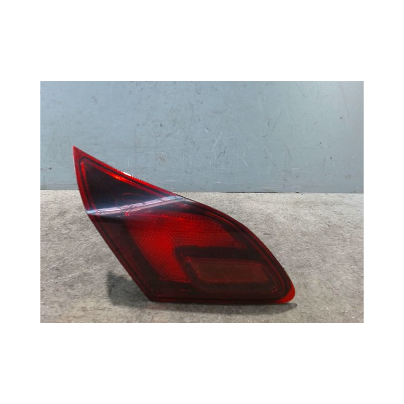 FEU ARRIERE INTERIEUR GAUCHE OPEL ASTRA 2004-