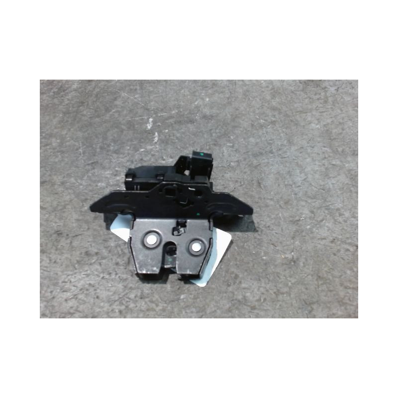 SERRURE HAYON  OPEL ASTRA 2004-