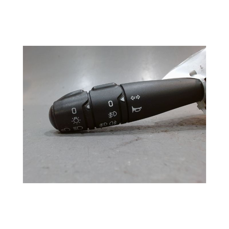COMMANDE CLIGNOTANT RENAULT TWINGO 2 1.5 DCI 65CH T