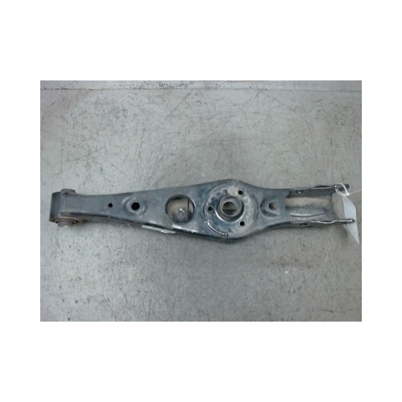 TRIANGLE INFERIEUR ARRIERE DROIT HYUNDAI TUCSON