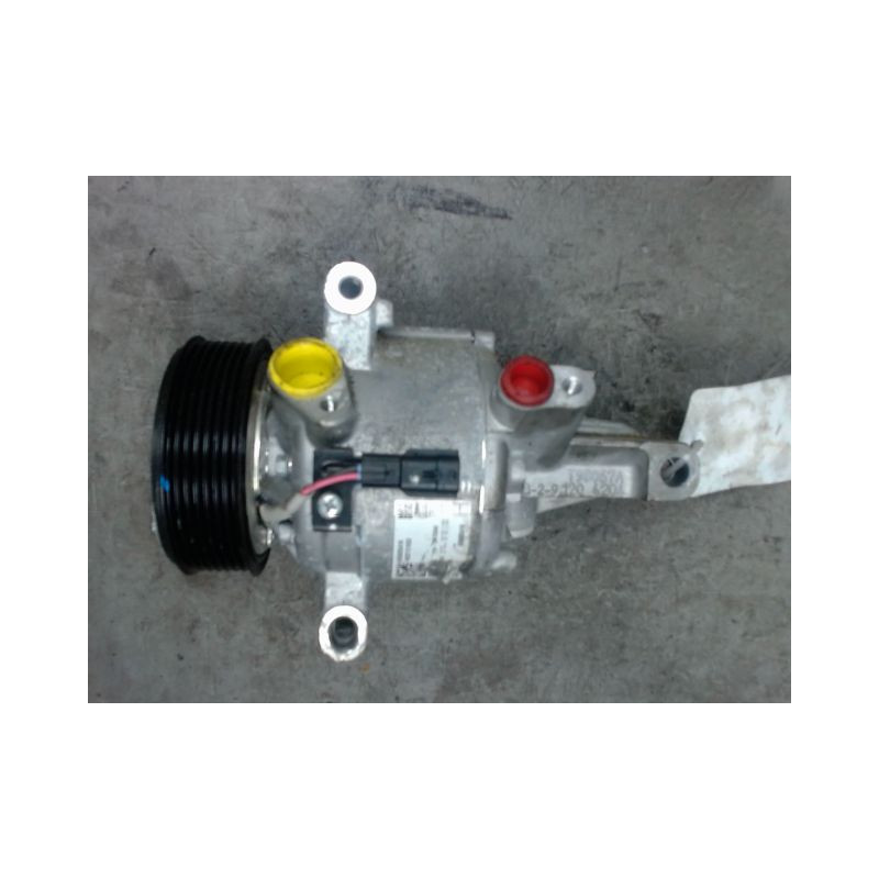 COMPRESSEUR AIR CONDITIONNE DACIA DUSTER